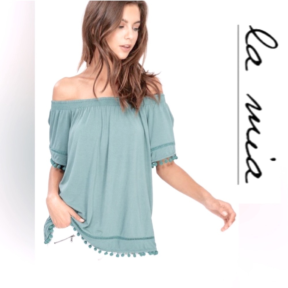 Cute Pom Pom Short Sleeve Accent Tunic Top Blouse